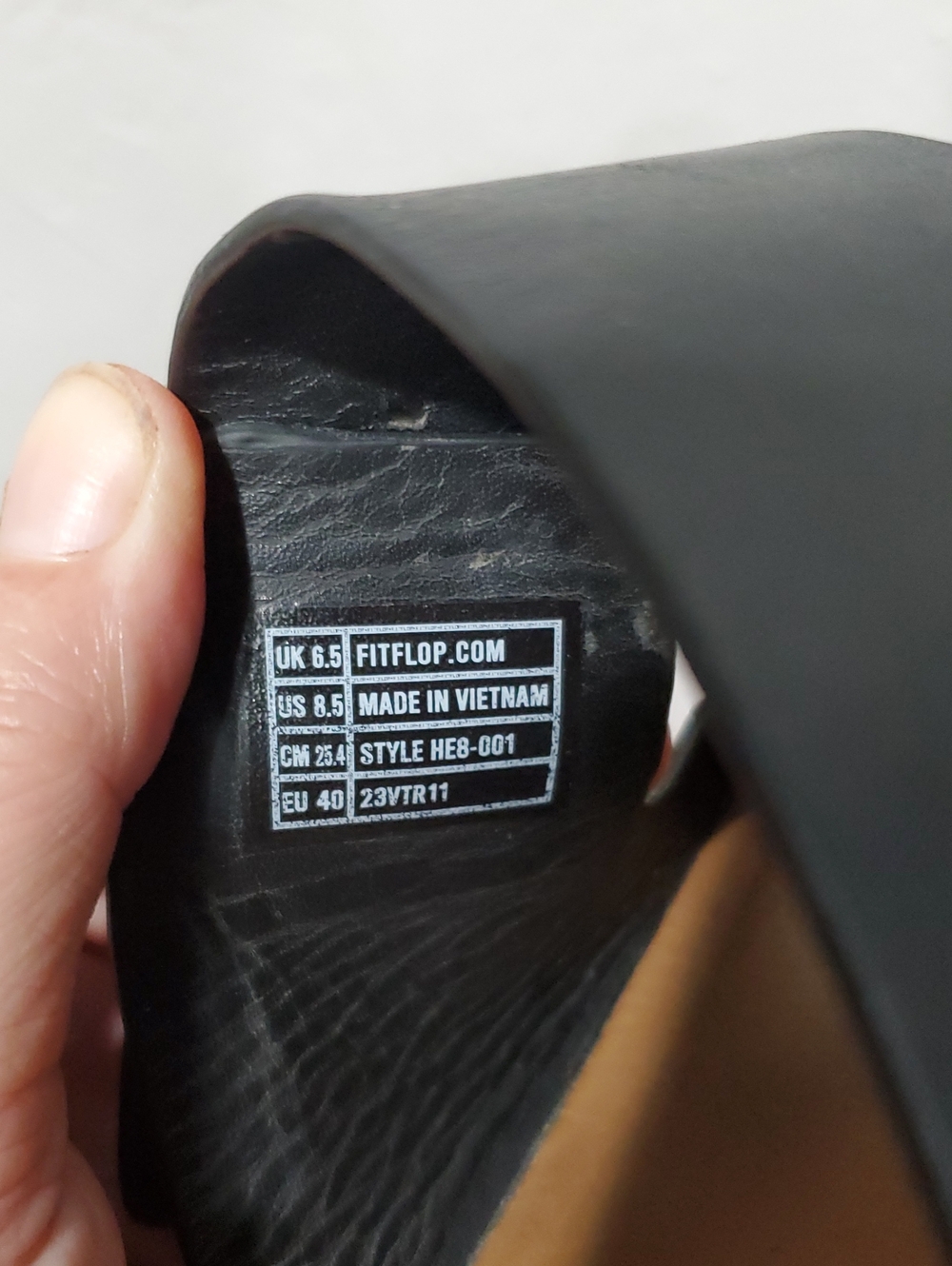 Fitflop GEN-FF Buckle Two-Bar Leather Slides In Black Size 8.5 - Picture 14 of 15